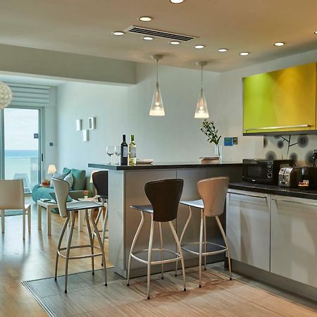Finikoudes Luxury Apartments Lárnaka Eksteriør bilde