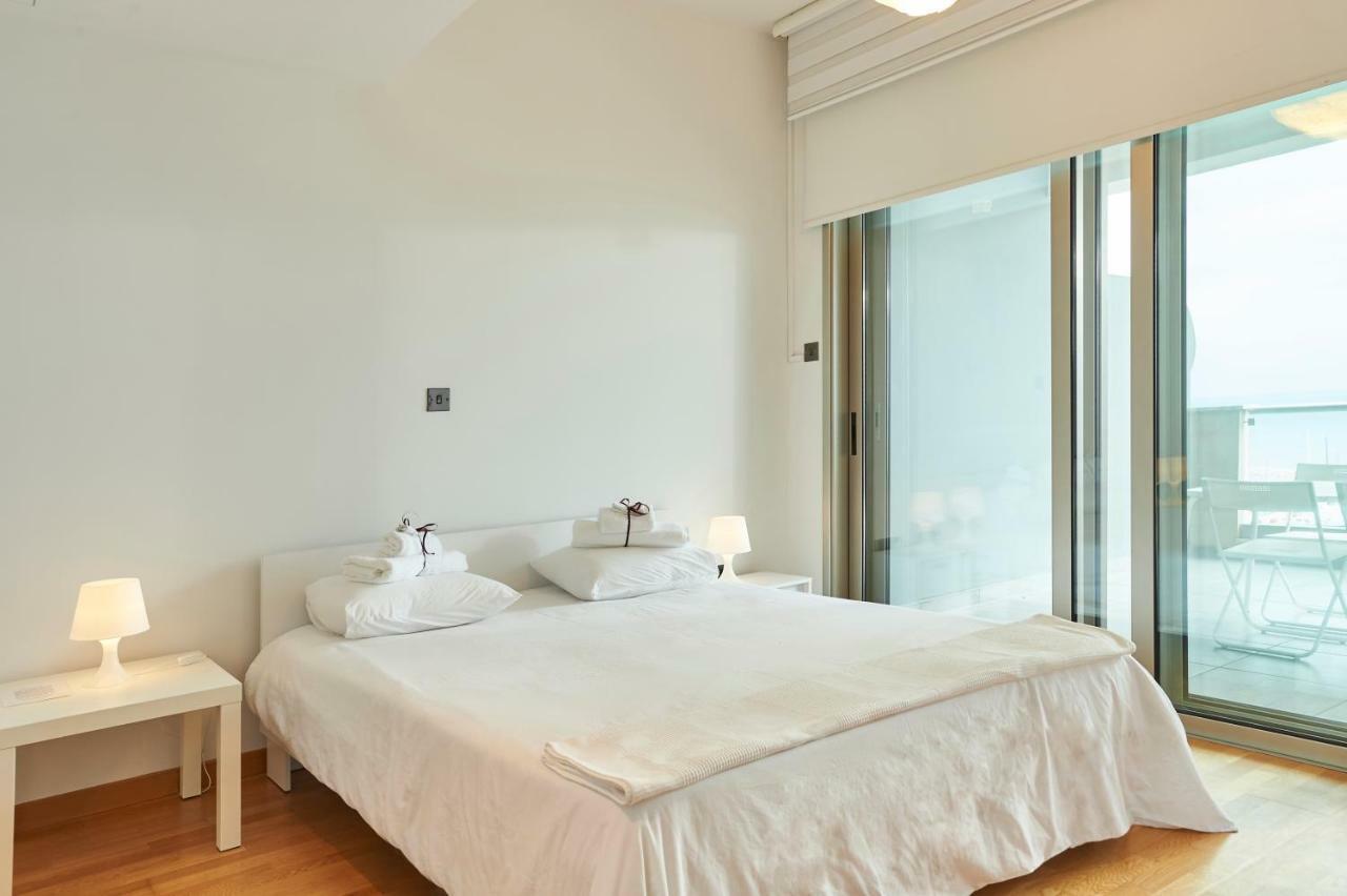 Finikoudes Luxury Apartments Lárnaka Eksteriør bilde
