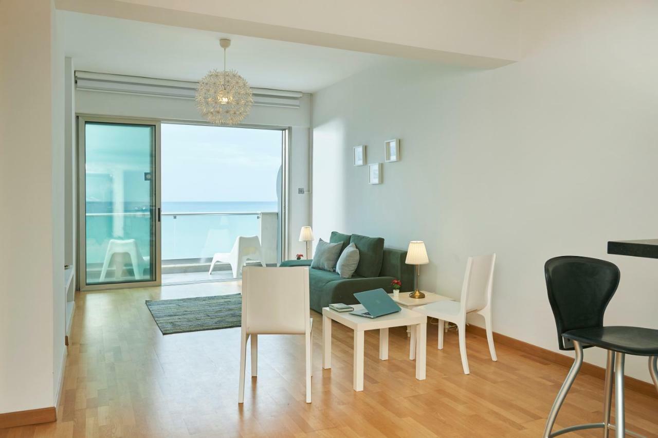 Finikoudes Luxury Apartments Lárnaka Eksteriør bilde